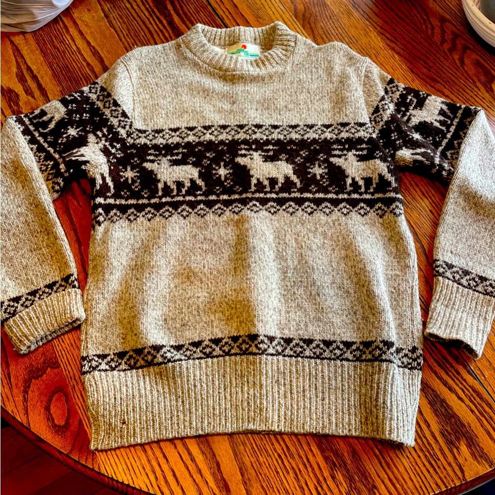 Vintage 85% wool Eastern mountain sports wool sweater